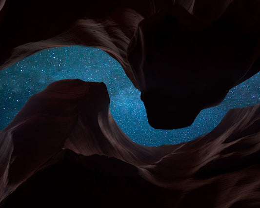 世界の夜はどのような一杯で、静まり返っていくのか