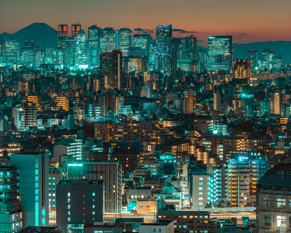 熱くて眠れない夜、氷枕や冷えピタは「どこ」に当てるのが正解か